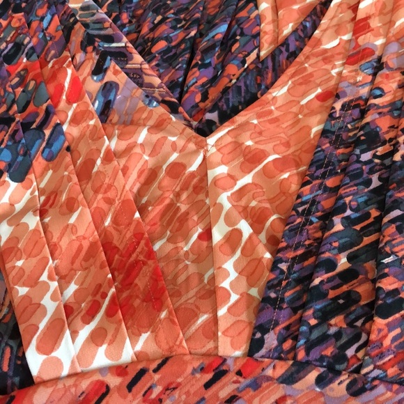 Simply Vera Women’s Dress Sleeveless Mini Fitted V Neck/Back Pleated Skirt - Picture 4 of 7